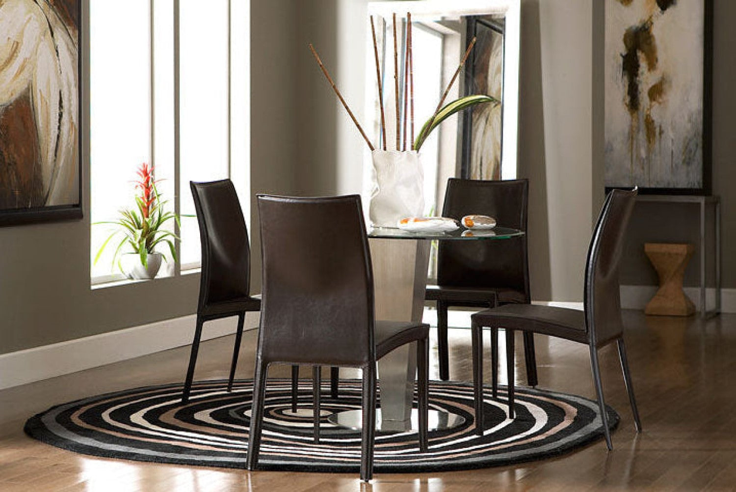 Selene Round Dining Table