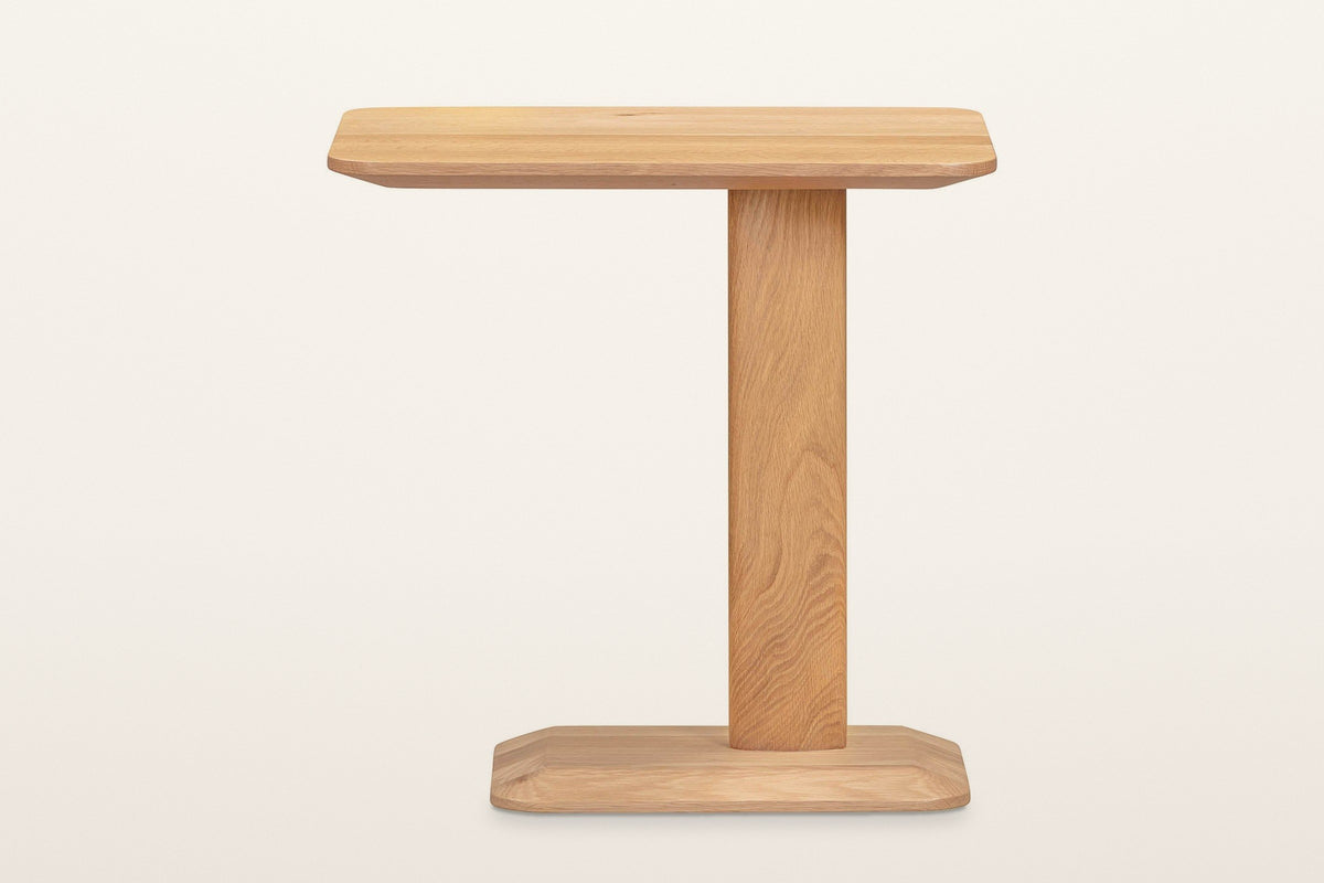 Capalbio side table in Natural from the long side