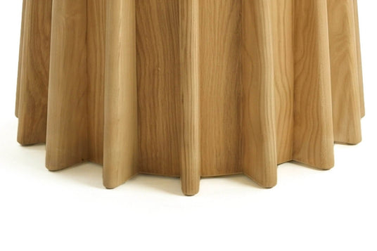 Elowen Oak Round Pedestal Dining Table - Folds Shaped in Oak