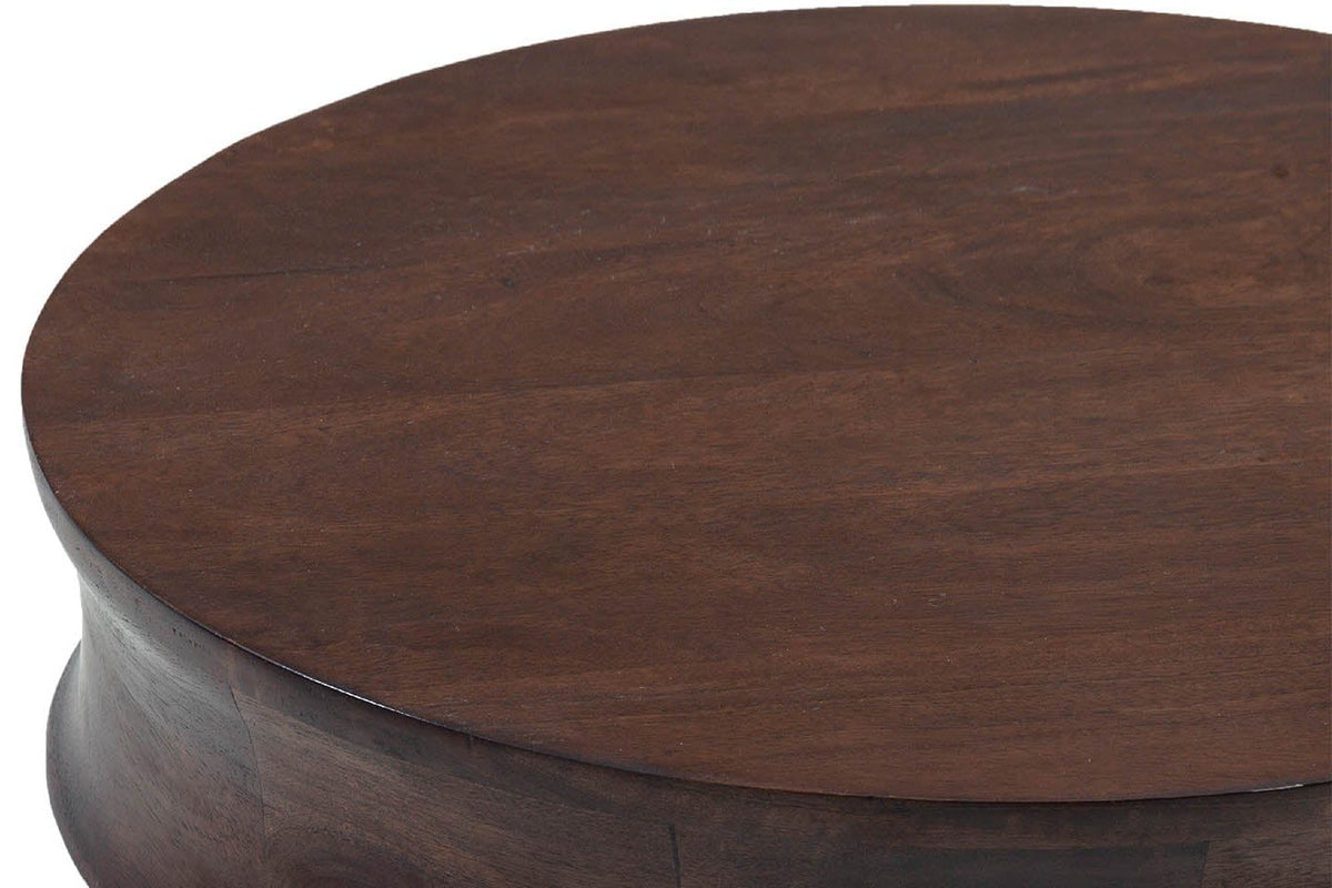 Close-up of the Gangi top in Walnut: the flat round mango top, its eased edge and the first rounded rim below