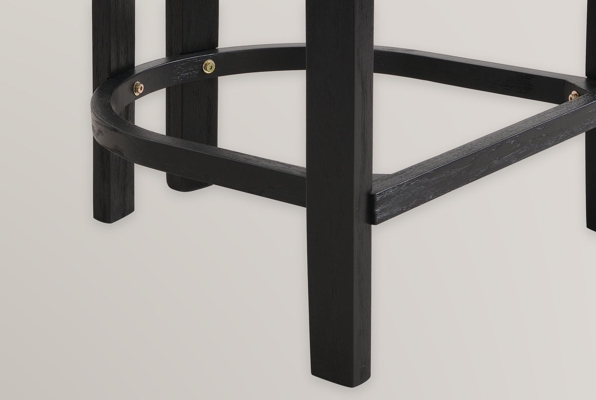Close-up of the Gradisca front leg, rear legs and D-shaped footring with small brass-tone bolts in Black