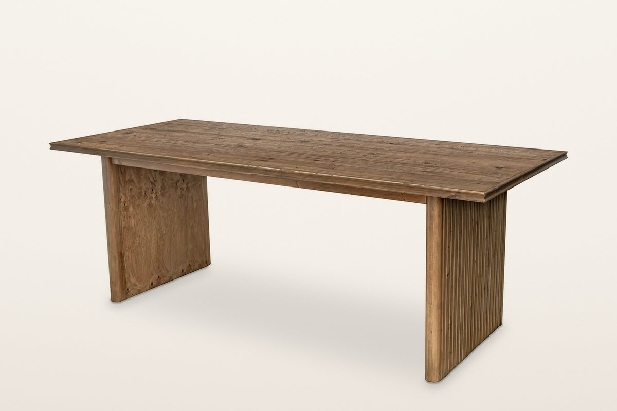 Pettorano reclaimed pine dining table in Brown
