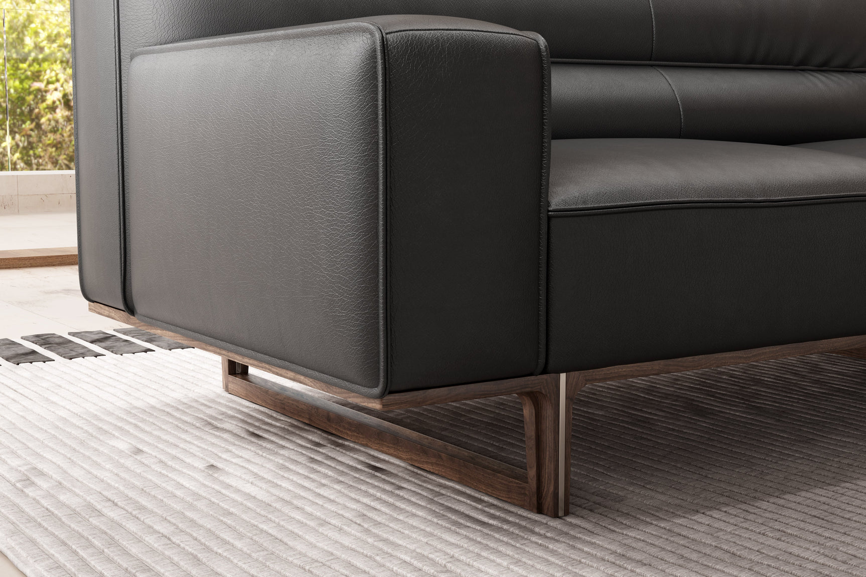 Varna Leather Sectional Sofa