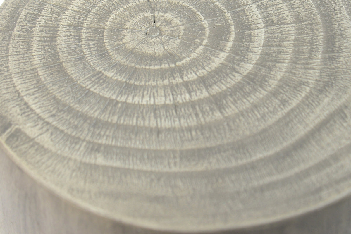 Close-up of the Venzone top: moulded rings and fine radial checks in the cast surface