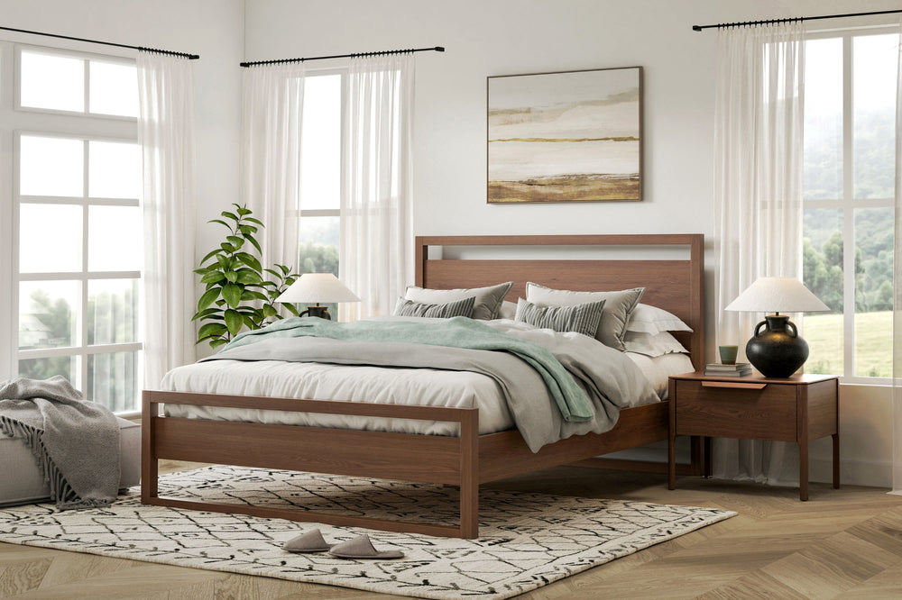 Valencia Leah Natural Teak Wood King Bed, Natural Color