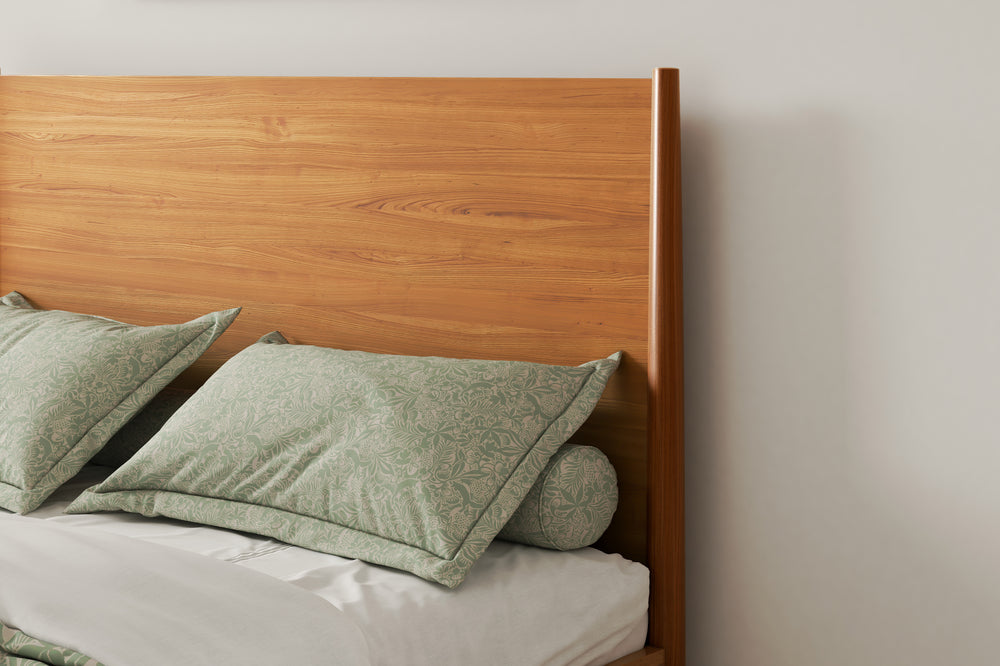 Valencia Tatum Queen Size Wood Mid-Century Bed Frame, Acorn Color
