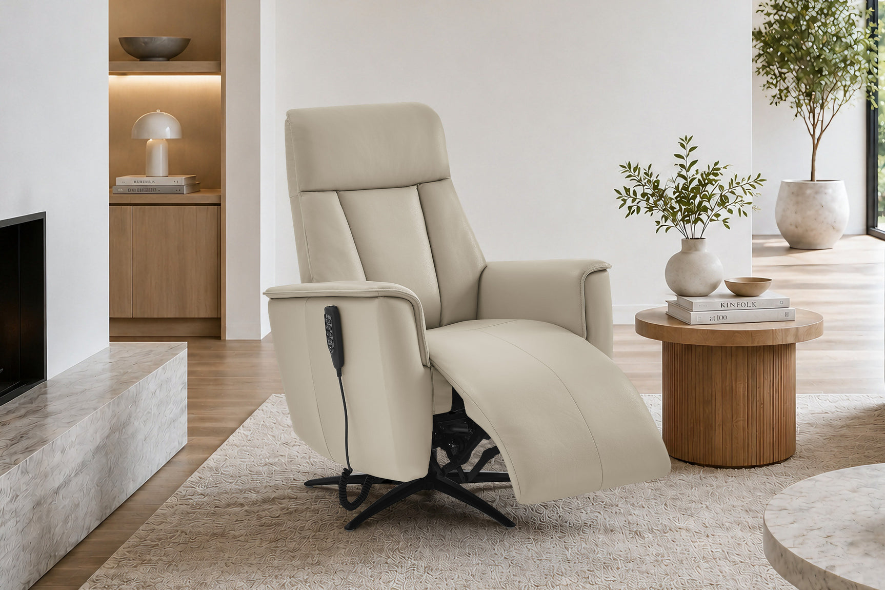Valencia Lysand Leather Swivel Recliner Chair
