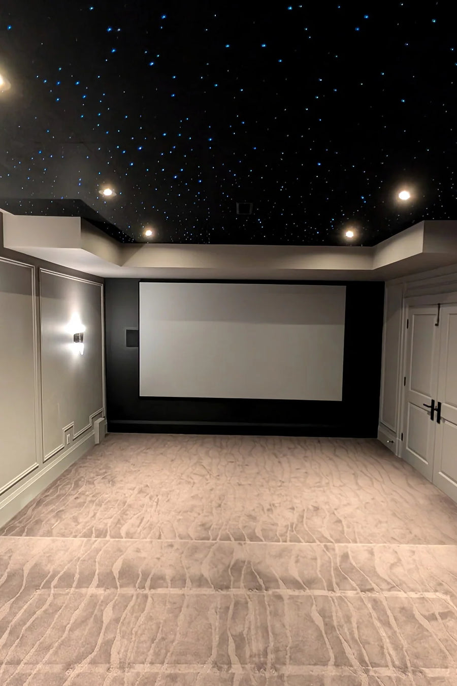 Immersive cinema