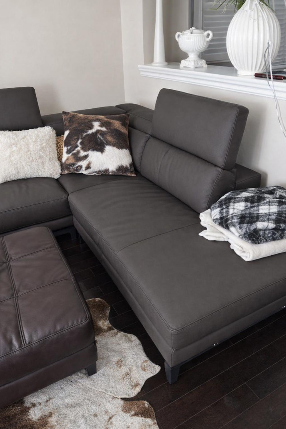 Valletta Leather Corner Sectional Sofa