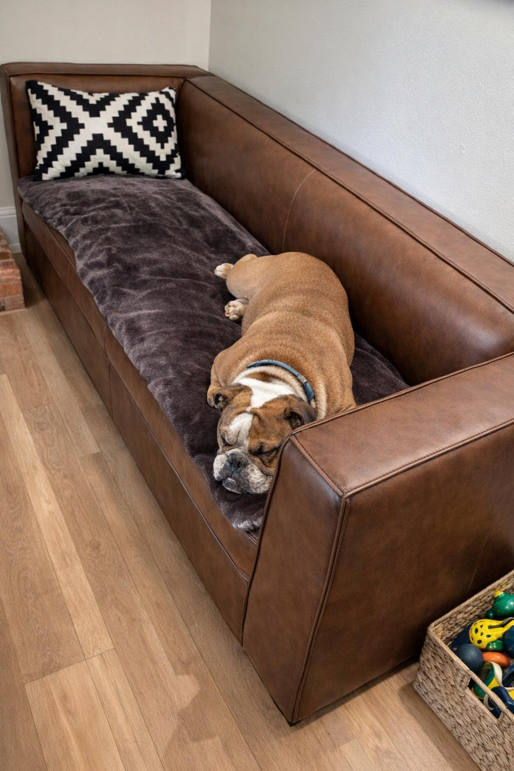 Graz Leather Sofa