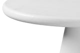 Close-up of the Levico top: the rounded bullnose edge and the fine cement-look texture of the white coating
