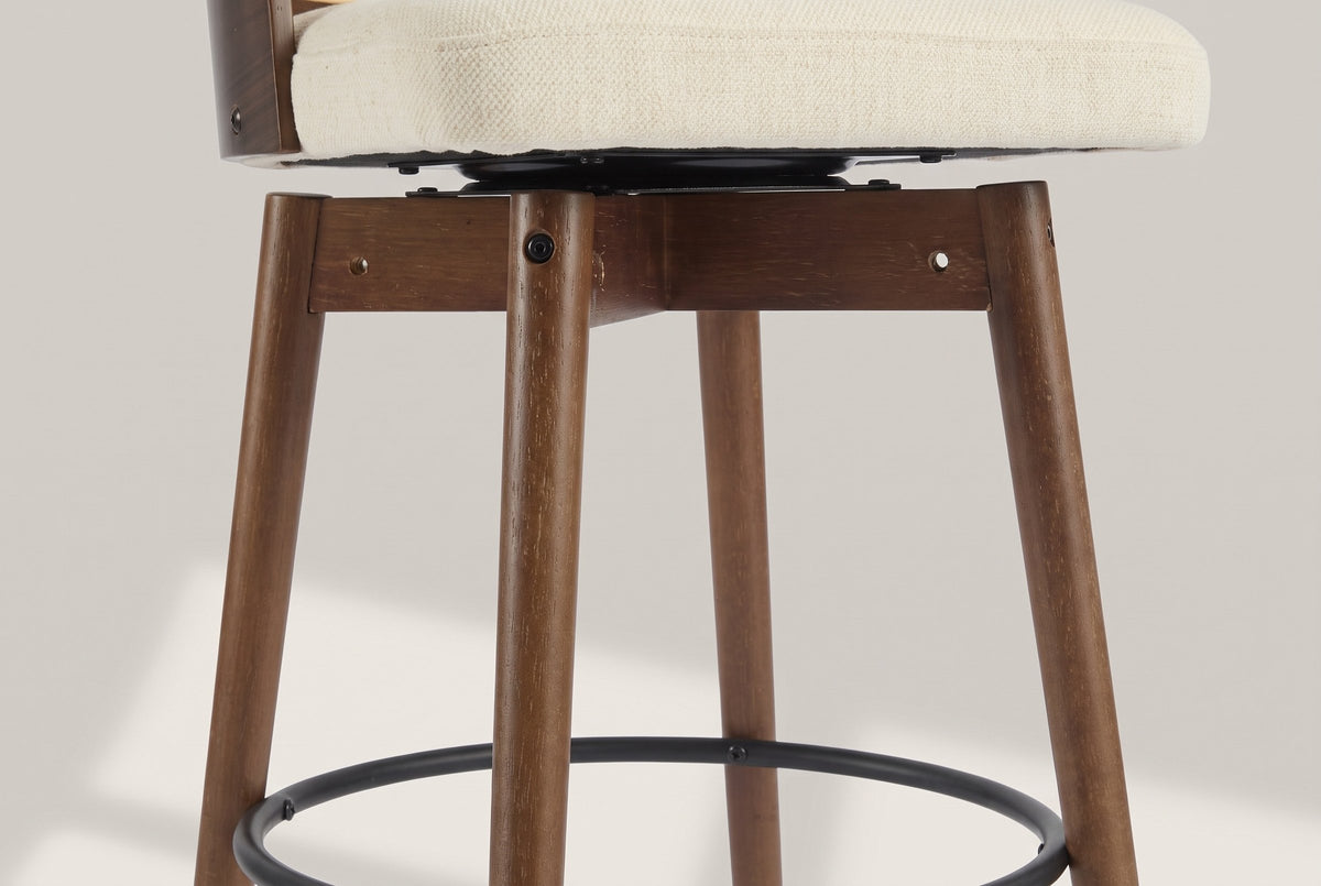 Close-up of the Locorotondo base: swivel plate under the cushion, wood apron with bolt heads