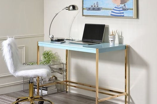 Aqua Desk for Daily Work