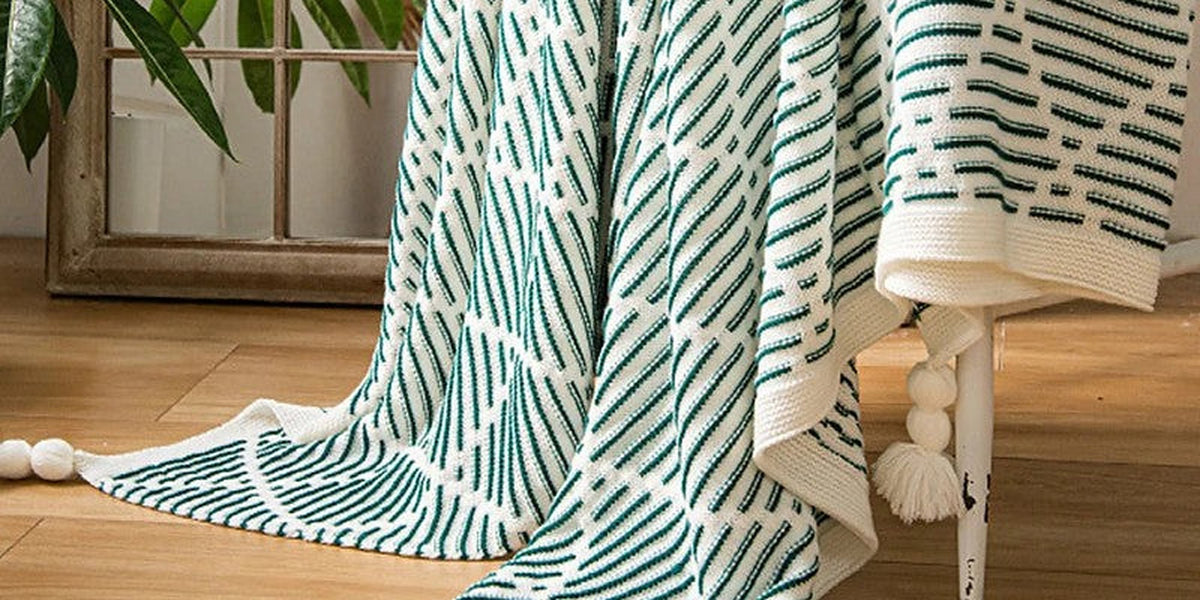 Meadow Cozy Pom Pom Blanket/Throw - Emerald Green