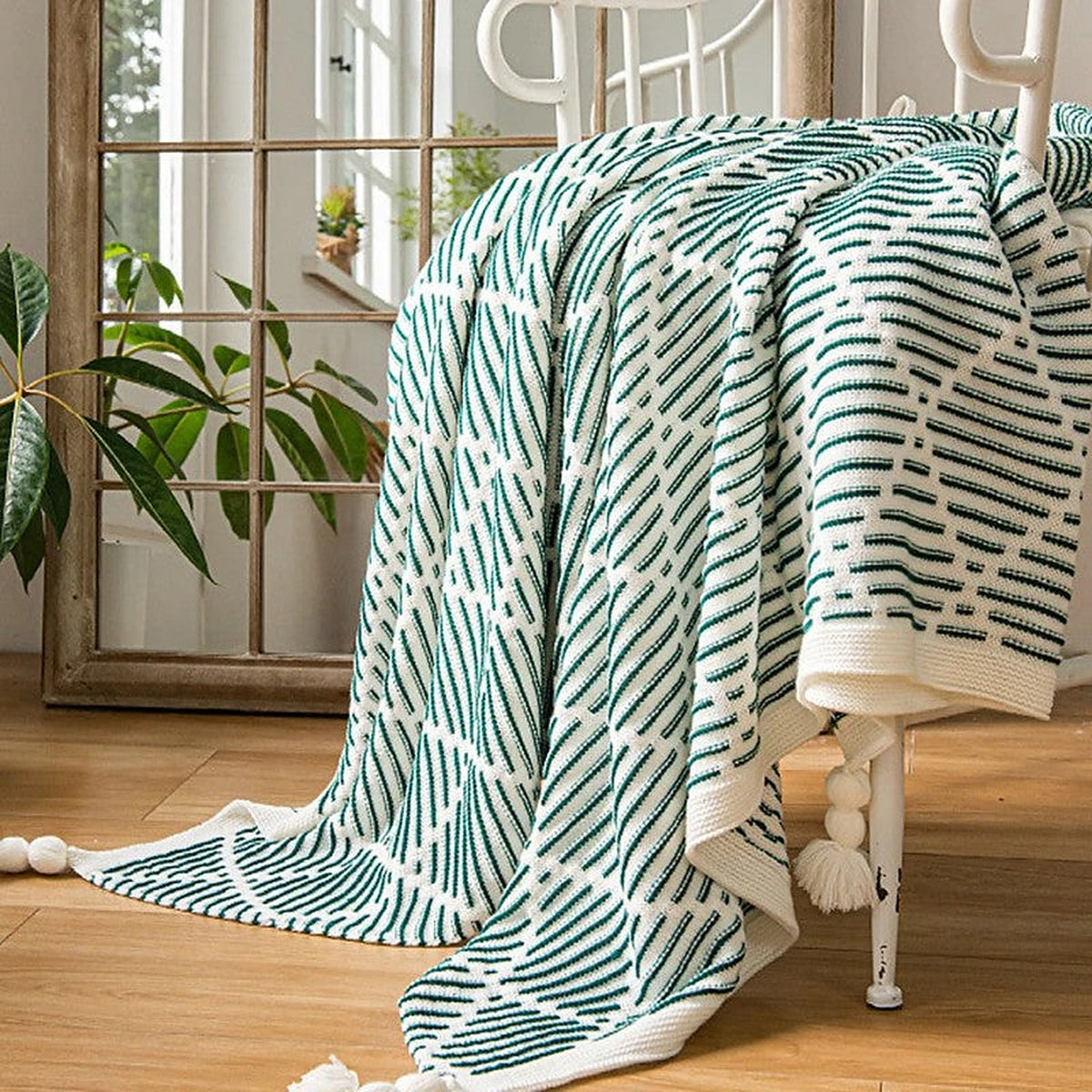 Meadow Cozy Pom Pom Blanket/Throw - Emerald Green