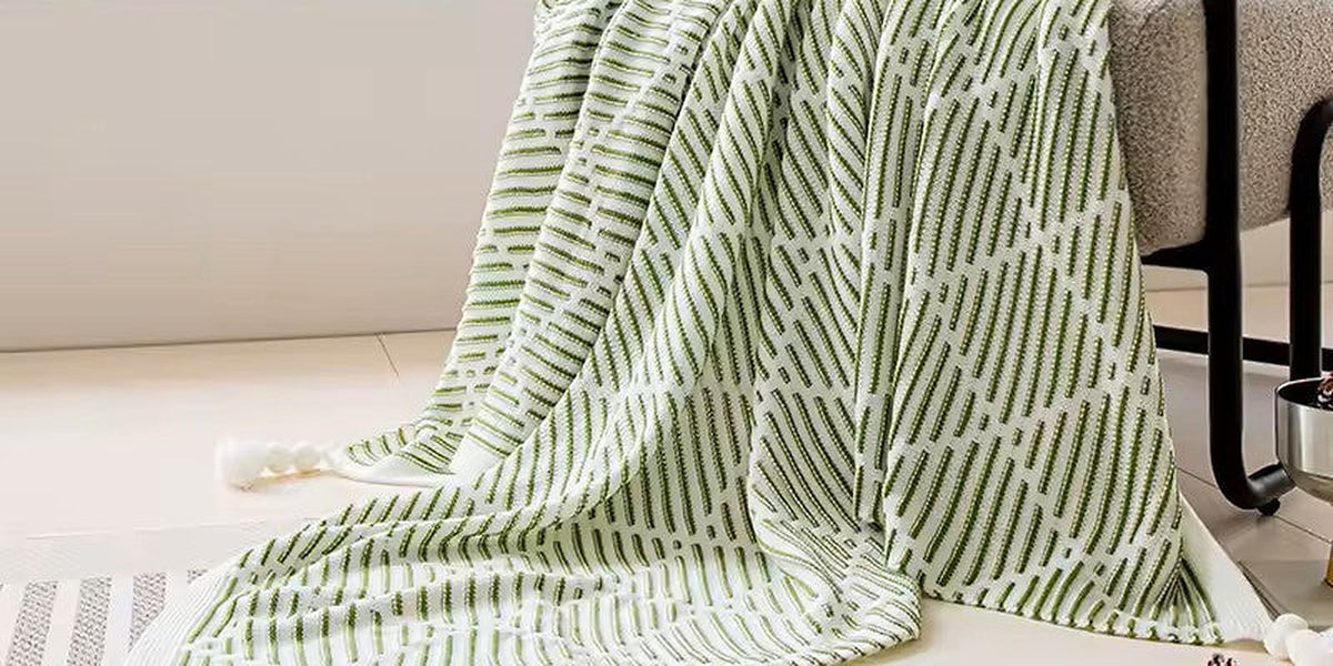 Meadow Cozy Pom Pom Blanket/Throw - Leaf Green