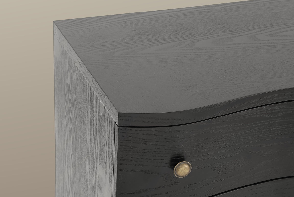 Close-up of the Merano top corner in Black: the wave-shaped top edge